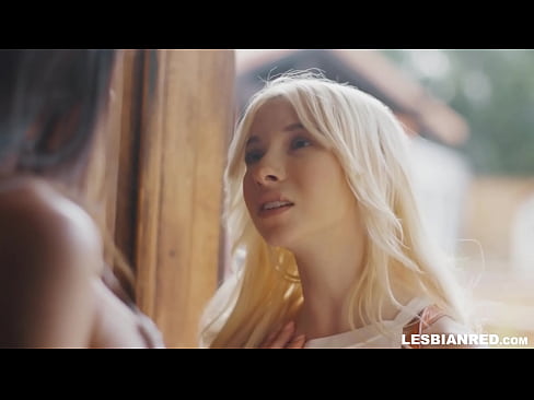 ❤️ הילדה חוזרת הביתה כמה חודשים לאחר מכן ובסופו של דבר אוכלת את הכוס של אמה החורגת פורנו איכותי אצלנו